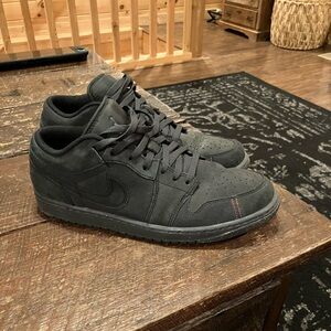Jordan 1 Low SE Craft Dark Smoke Grey